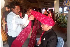 turban-tying-tutorial-best-tying-services-in-udaipur-rajasthan-13